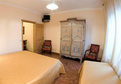Hostal Pineta Country House