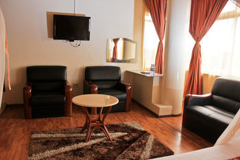 Pearl Palace Hotel