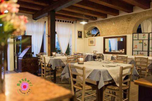 Hostal Bassar�