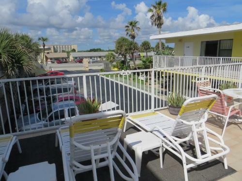 Sand Castle Motel