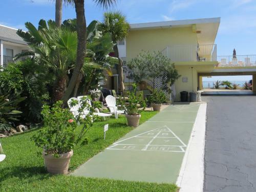 Sand Castle Motel