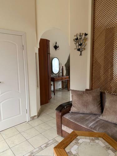 Hostal Kastana Hotel