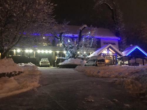 Hostal Kastana Hotel