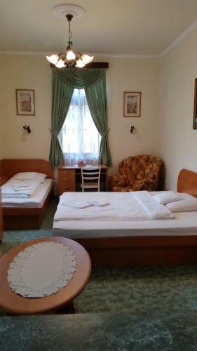 Hostal Penzi�n Zlat� Jele?