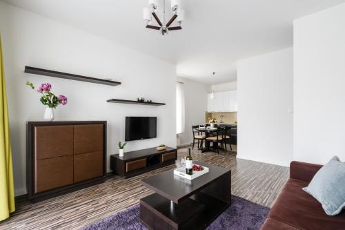 P&o Apartments Wola