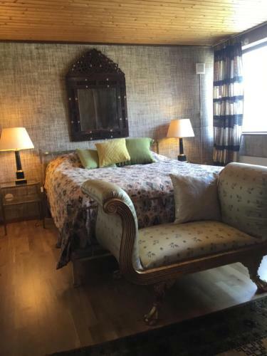 Easter Bay B&B