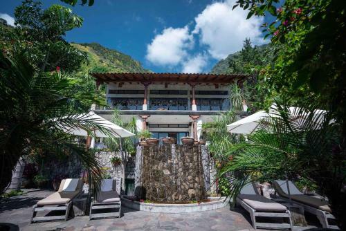 Casa Prana Villa & Suites