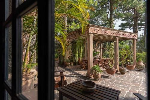Casa Prana Villa & Suites