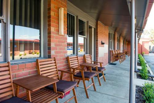Cherry Blossom Motor Inn