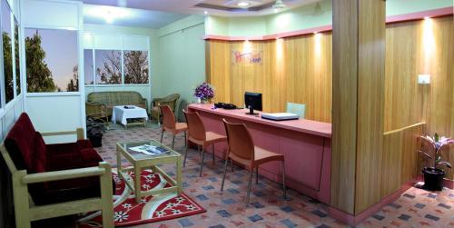 Bed & Breakfast Hoppers Stop - Yelahanka
