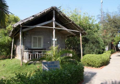 Hotel Lotus Resort