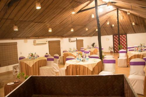 Hotel Lotus Resort