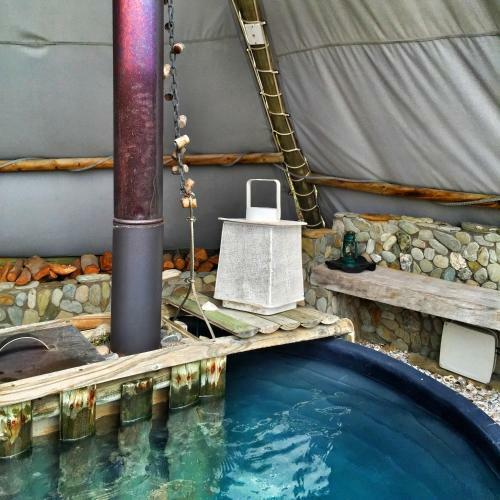 Hostal Farr Out Guest House