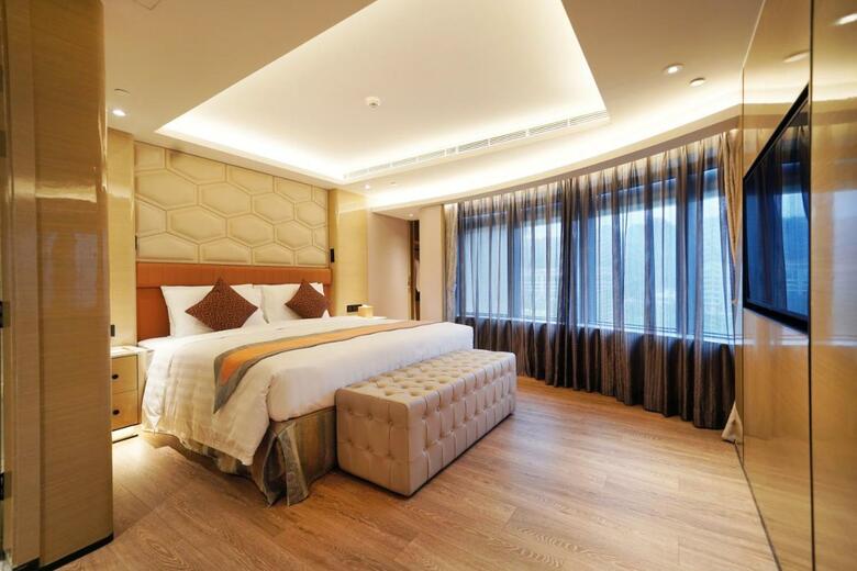 Hotel Golden Dragon
