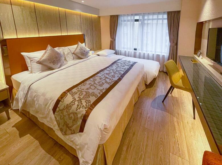 Hotel Golden Dragon