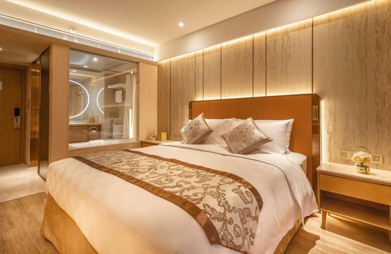 Hotel Golden Dragon