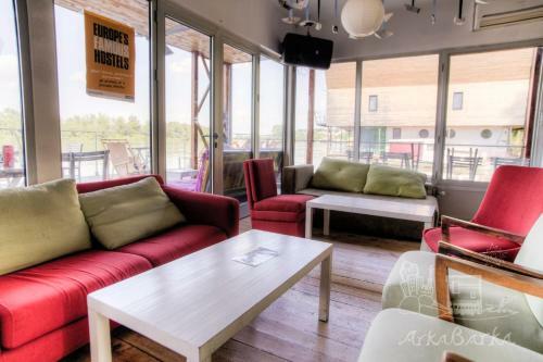 Arkabarka Floating Hostel