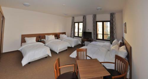 Lagace Hotel