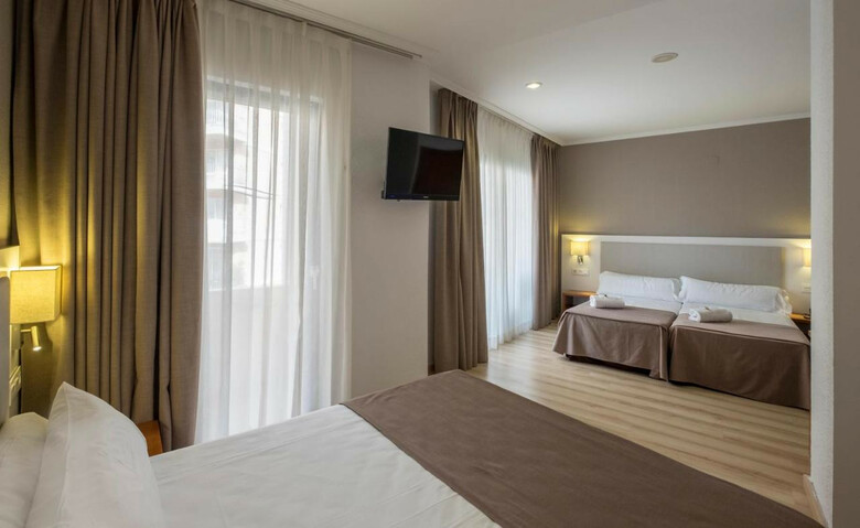 Rosamar & Spa Hotel