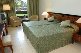 Pegasus Reef Hotel
