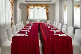 Green Palace Hotel