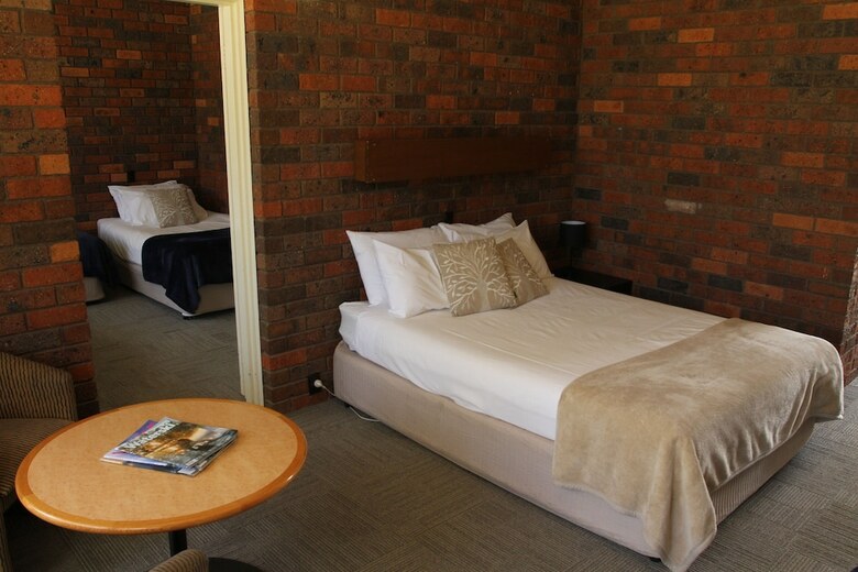 Bonnie Doon Hotel Motel