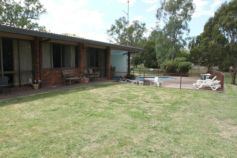 Bonnie Doon Hotel Motel