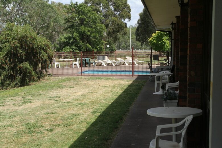 Bonnie Doon Hotel Motel