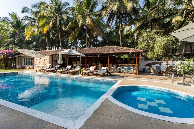 Hotel Safira River Front Resort