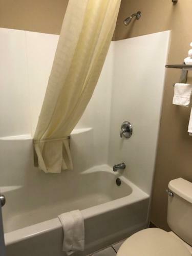 Motel Baymont Inn & Suites - Orangeburg
