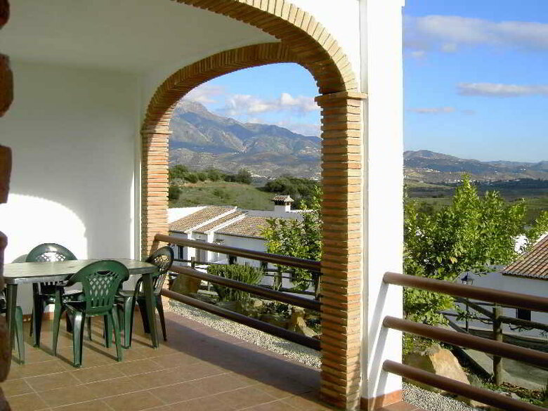 Apartamentos Alojamientos Huetor