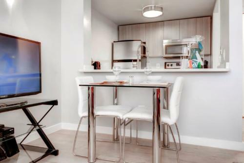 Gsa Luxury Apartments At The Monroe