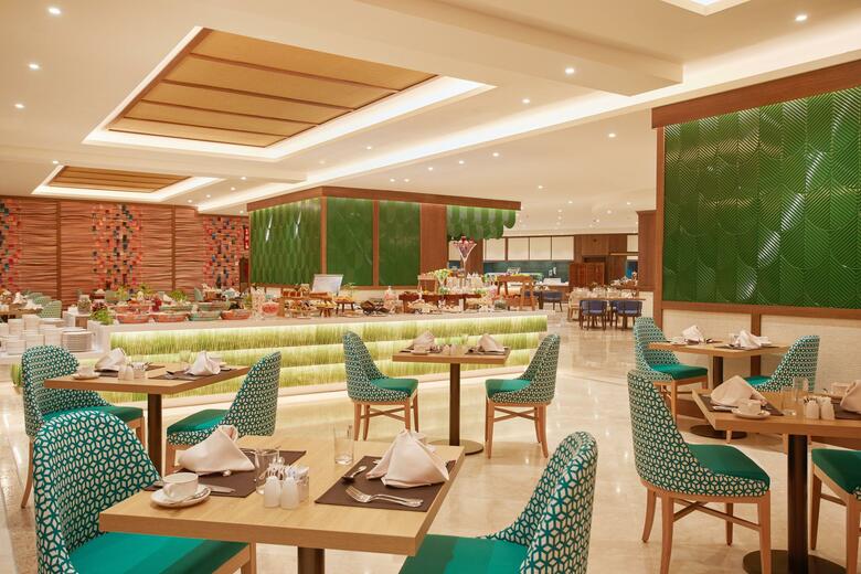 Hotel Secrets Bah�a Real Resort - Adults Only
