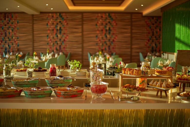 Hotel Secrets Bah�a Real Resort - Adults Only