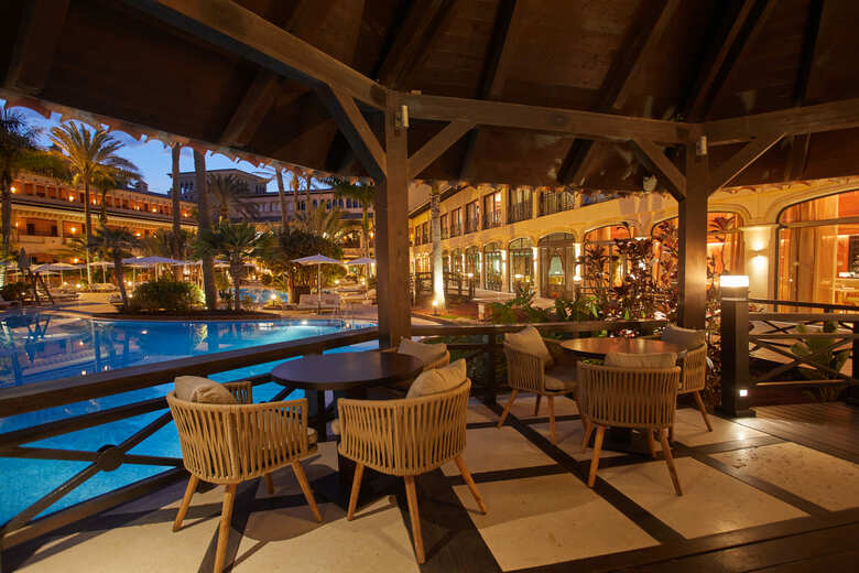 Hotel Secrets Bah�a Real Resort - Adults Only