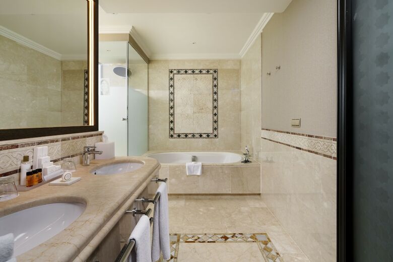 Hotel Secrets Bah�a Real Resort - Adults Only