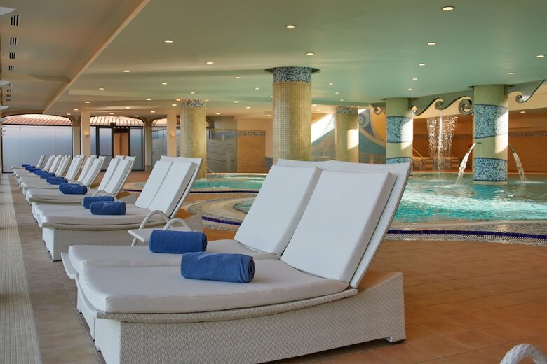 Hotel Secrets Bah�a Real Resort - Adults Only