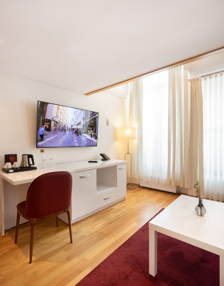 Aparthotel The Levante Laudon