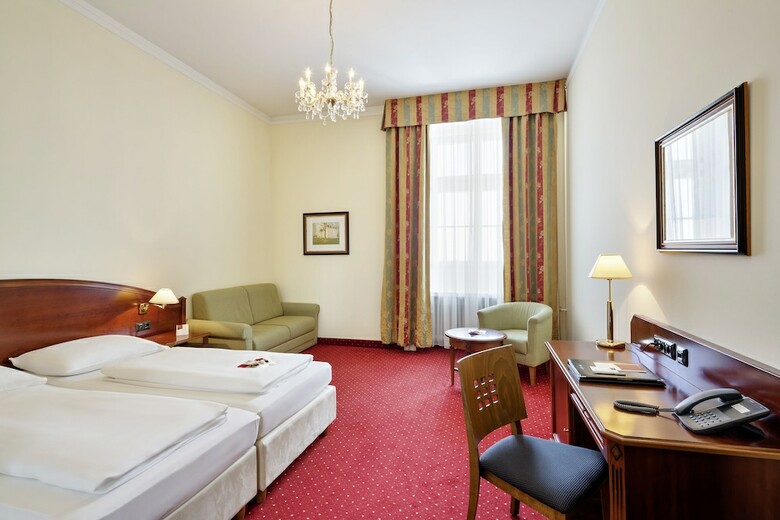 Hotel Schloss Wilhelminenberg