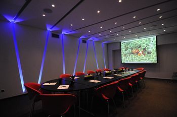Cosmopolitan Concept Hotel