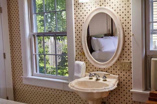 Bed & Breakfast Andrie Rose Inn