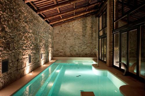 Hostal Castello Di Lispida
