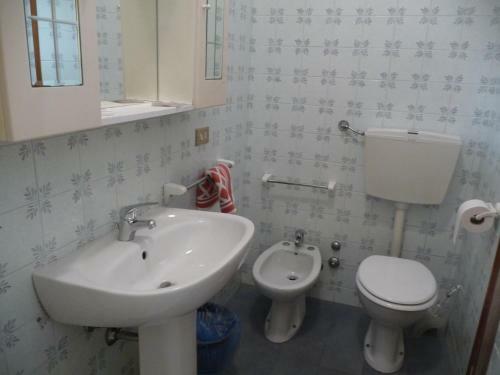 Hostal Meubl� Andrea Doria