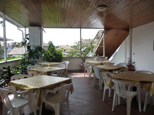 Hostal Meubl� Andrea Doria