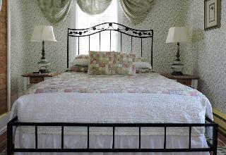 Saratoga Farmstead B&B