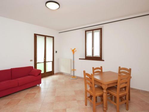 Apartment Yassine Tredozio