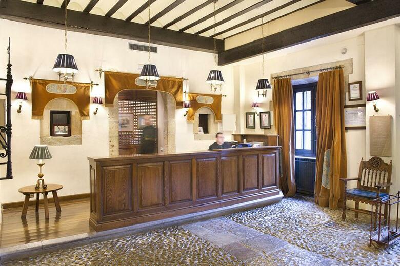 Hotel Parador De Santillana Gil Blas