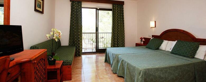Hotel Playa Mondrago