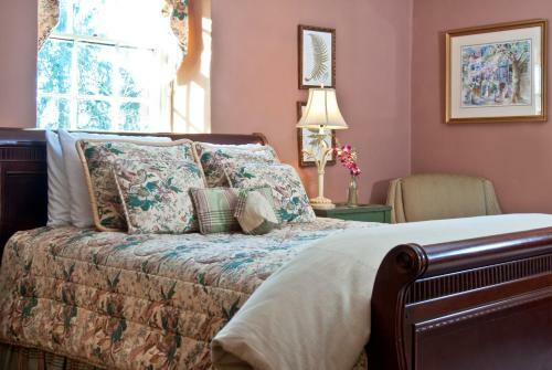 Wayside Inn Bed And Breakfast