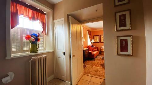 Wayside Inn Bed And Breakfast